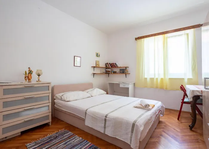 Mediterranean Garden Apartements
