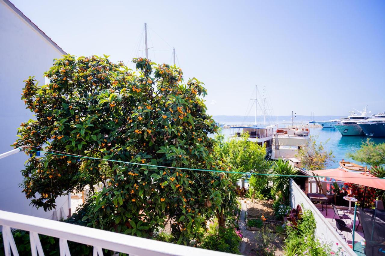 Mediterranean Garden Apartements Apartment