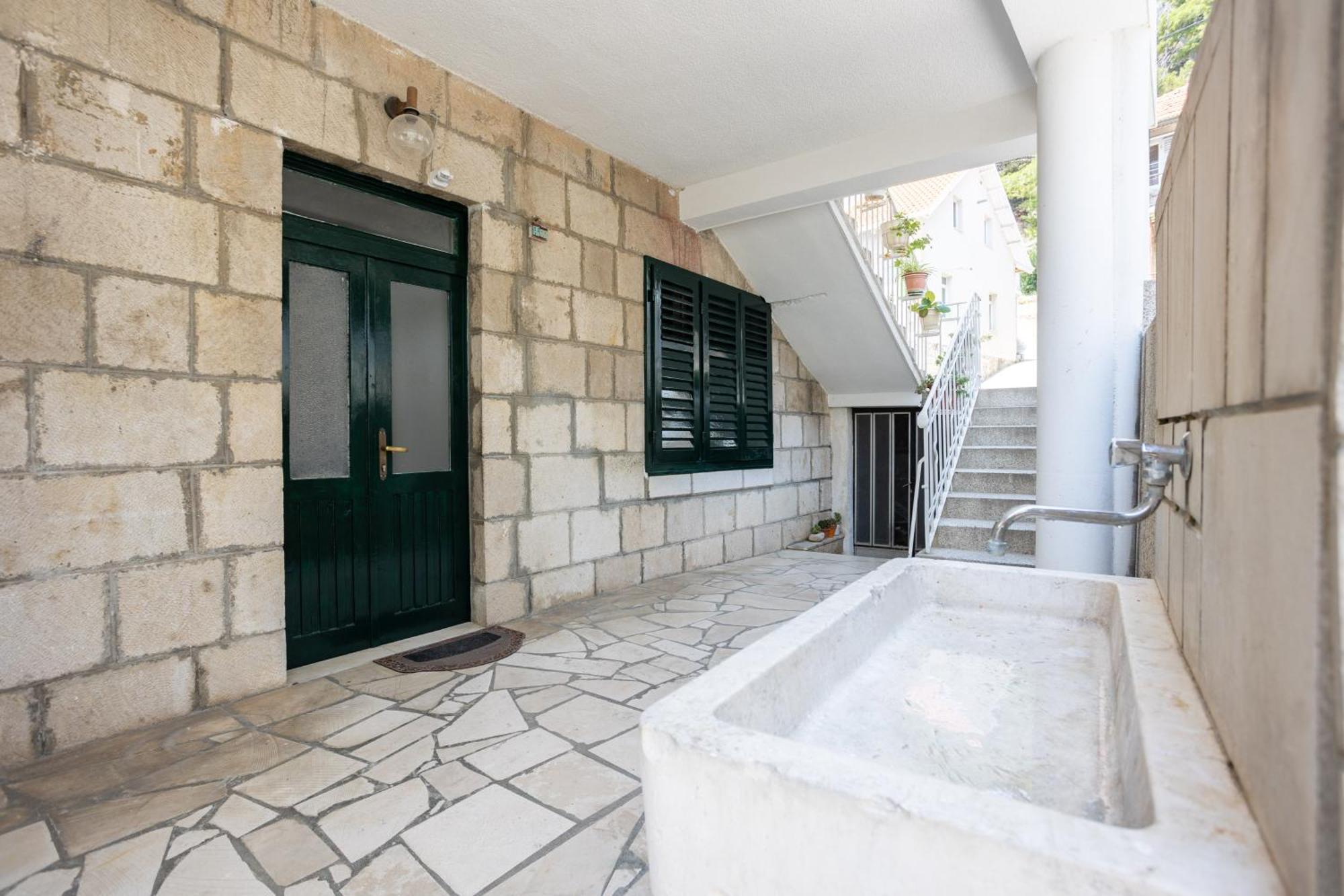 Mediterranean Garden Apartements Appartamento *
